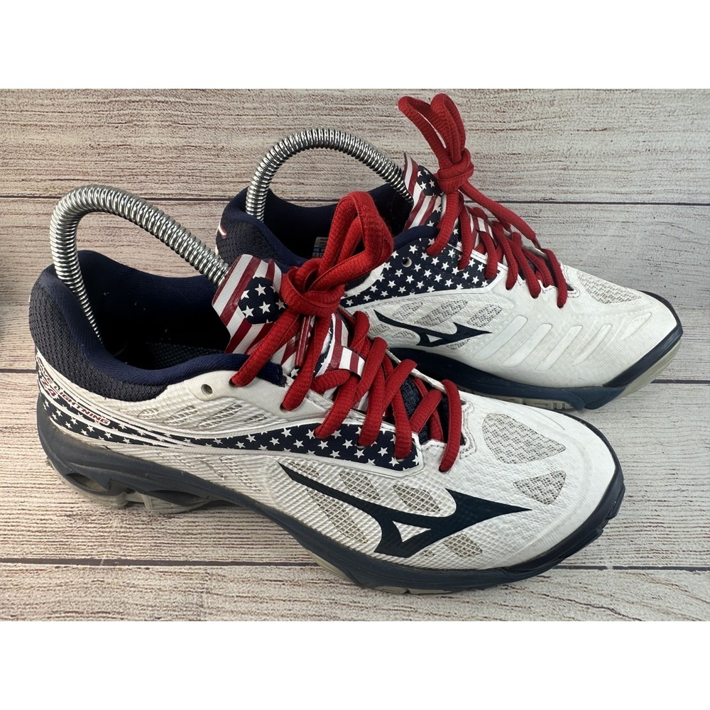 Mizuno Women's Wave Lightning Z4 Multicolor Volleyball Lace Up Shoes Size 8 US